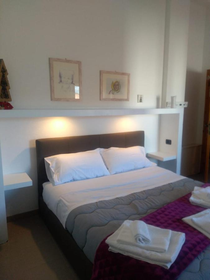 B&B Marima 2 Posti Orgosolo Exteriör bild